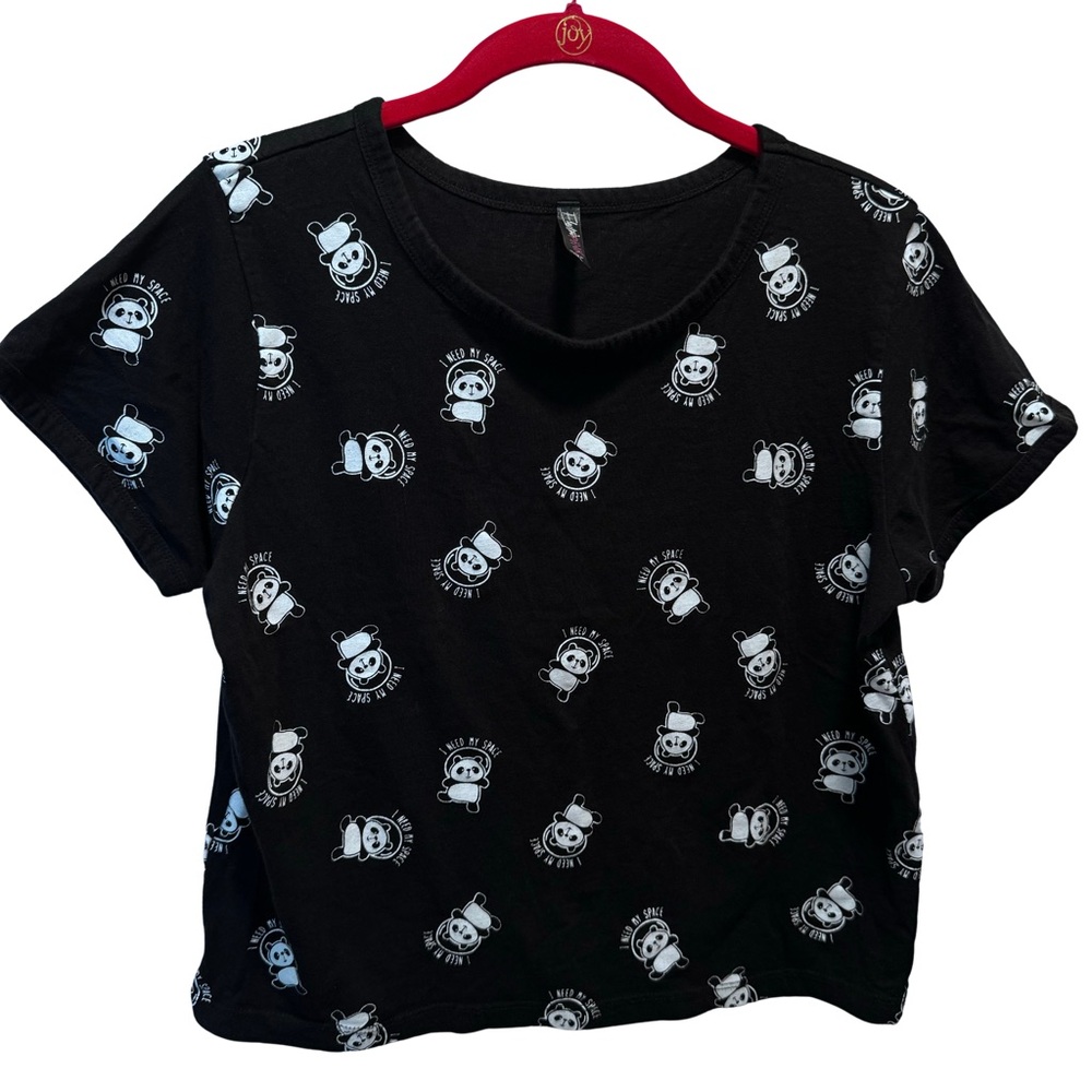 “I need my space” Pandas, black, short sleeved T-shirt, size medium